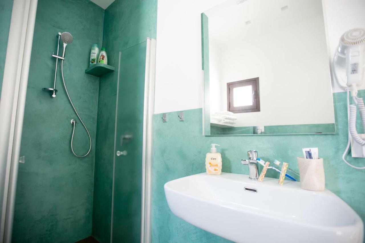 White Asses Rooms Кастелламмаре-дель-Голфо Экстерьер фото